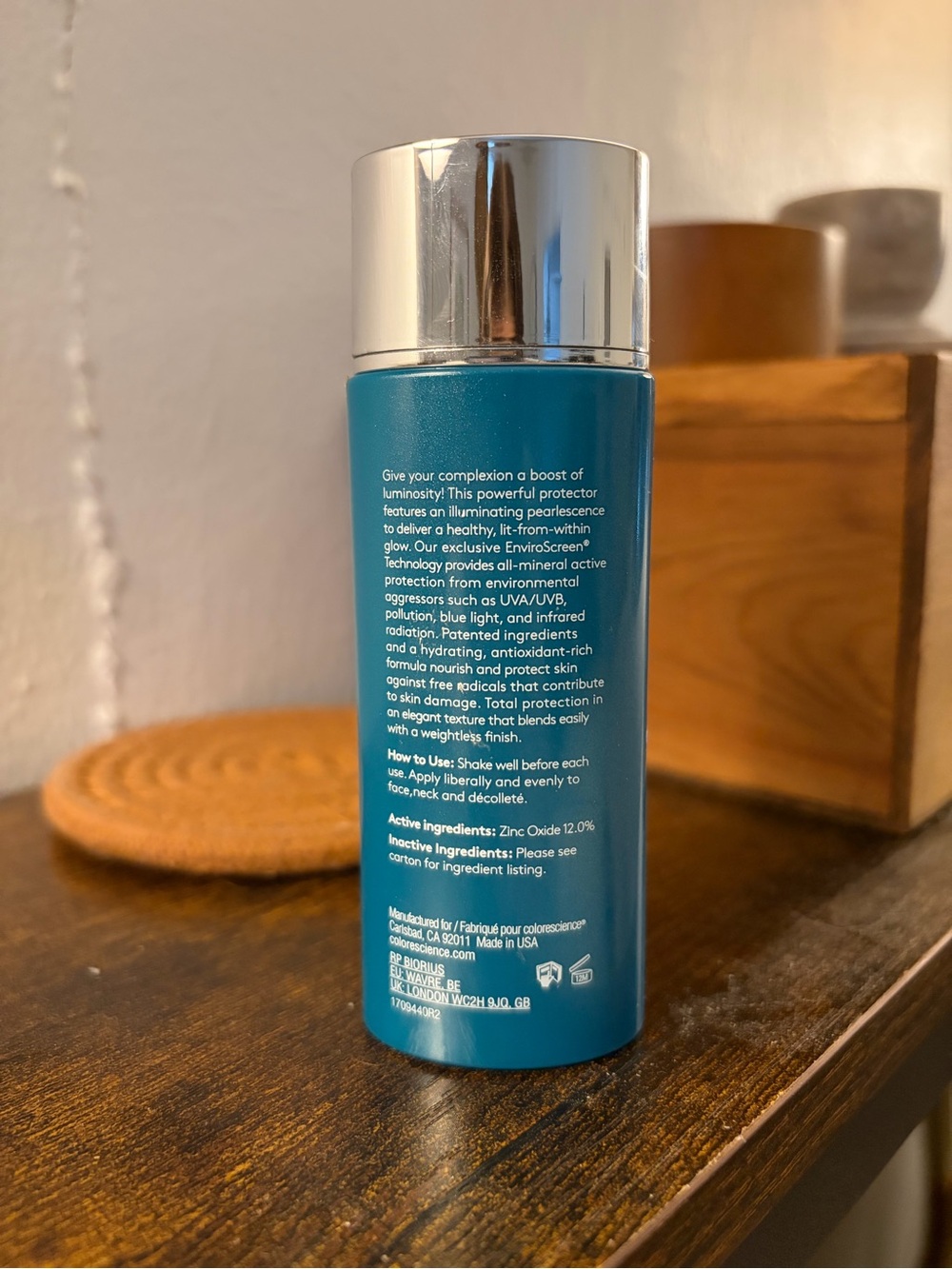 Colorscience Face shield Glow Sunscreen SPF 50 - Picture 5 of 5